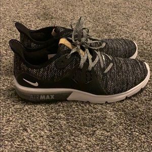 Nike Air Max Size 7.5 Women’s Shoes